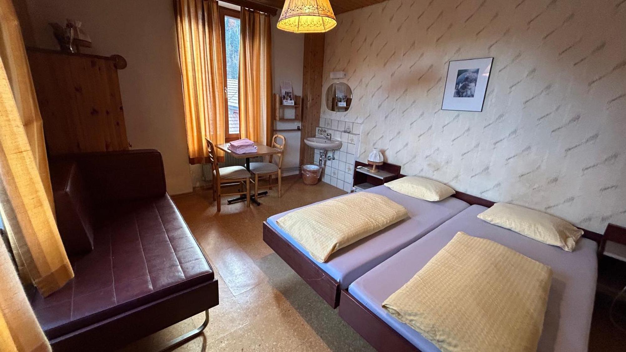 Maison D'Hotes De La Gare Montbovon 部屋 写真