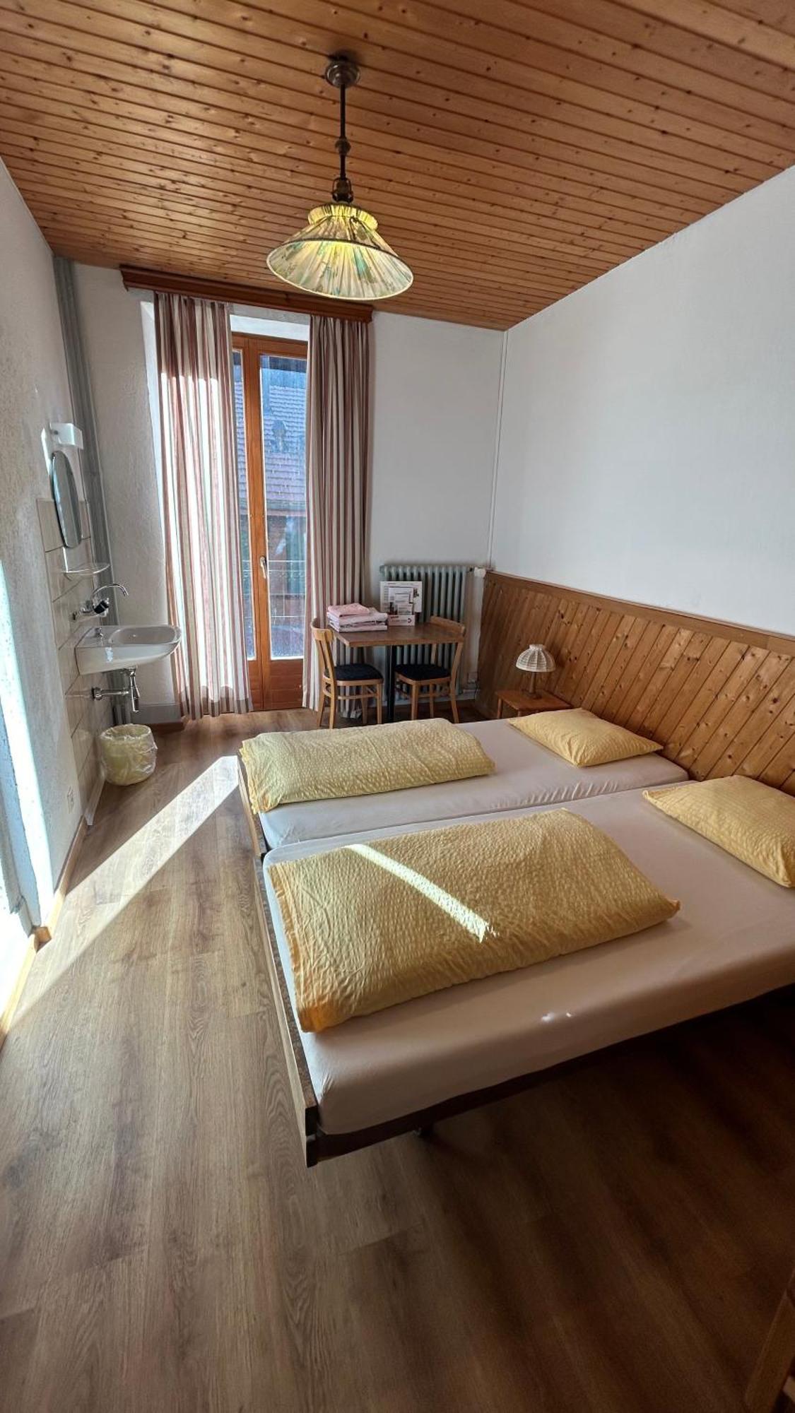 Maison D'Hotes De La Gare Montbovon 部屋 写真