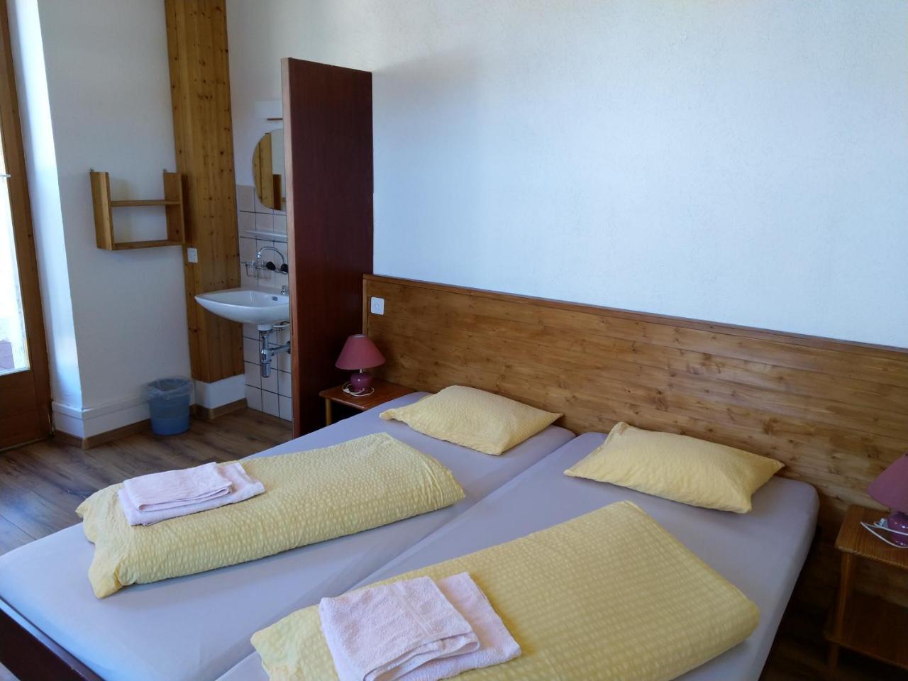 Maison D'Hotes De La Gare Montbovon 部屋 写真