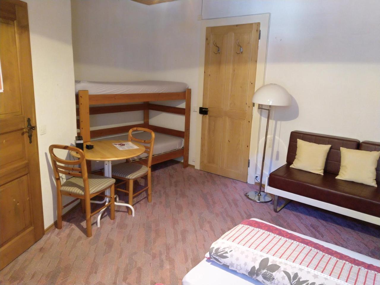 Maison D'Hotes De La Gare Montbovon 部屋 写真